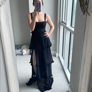 Elegant Black Sleeveless Dress